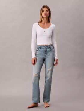Jeans med høy midje og rett ben Jeans med høy midje og rett ben