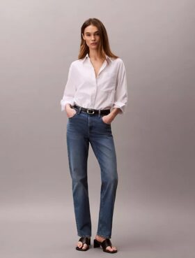 Jeans med høy midje og rett ben Jeans med høy midje og rett ben
