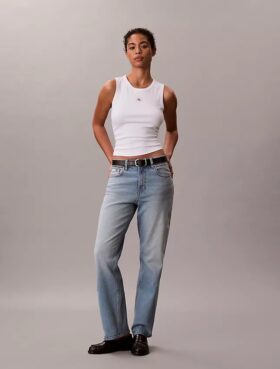 Jeans med høy midje og rett ben Jeans med høy midje og rett ben