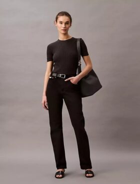 Jeans med høy midje og rett ben Jeans med høy midje og rett ben