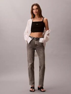 Jeans med høy midje og rett ben Jeans med høy midje og rett ben