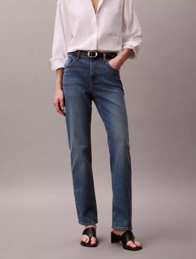 Jeans med høy midje og rett ben Jeans med høy midje og rett ben
