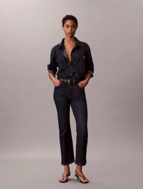Jeans med høy midje og utvidet ben Jeans med høy midje og utvidet ben