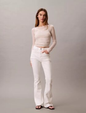 Jeans med høy midje og utvidet ben Jeans med høy midje og utvidet ben