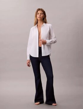 Jeans med høy midje og utvidet ben Jeans med høy midje og utvidet ben
