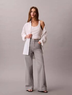 Jeans med superhøy midje og vid ben Jeans med superhøy midje og vid ben