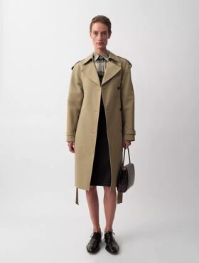 Jones trenchcoat