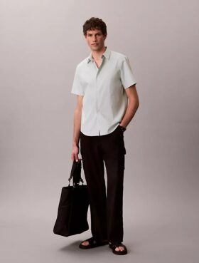 Klassisk skjorte i Cotton Stretch med knapper